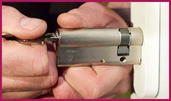 Menomonee River Hills WI Locksmith Menomonee River Hills, WI 414-533-0007